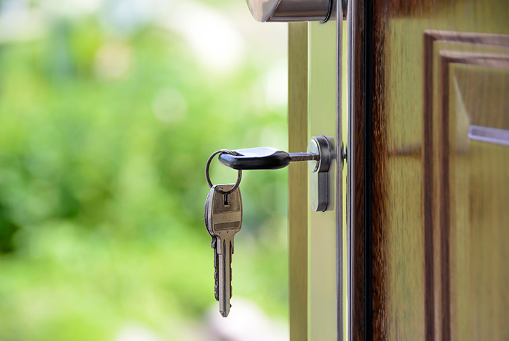 A2B Locks are able to provide local locksmiths in Emerson Park to repair your broken locks. 